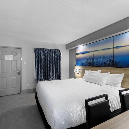 Days Inn By Wyndham San Antonio Near Lackland Afb Exterior photo